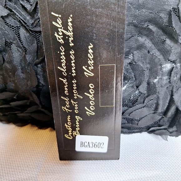 Voodoo Vixen "Black Roses and Voodoo" Oversized satchel gothic core purse. - Picture 14 of 16